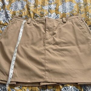 Lands' End Women's Tan golf skirt